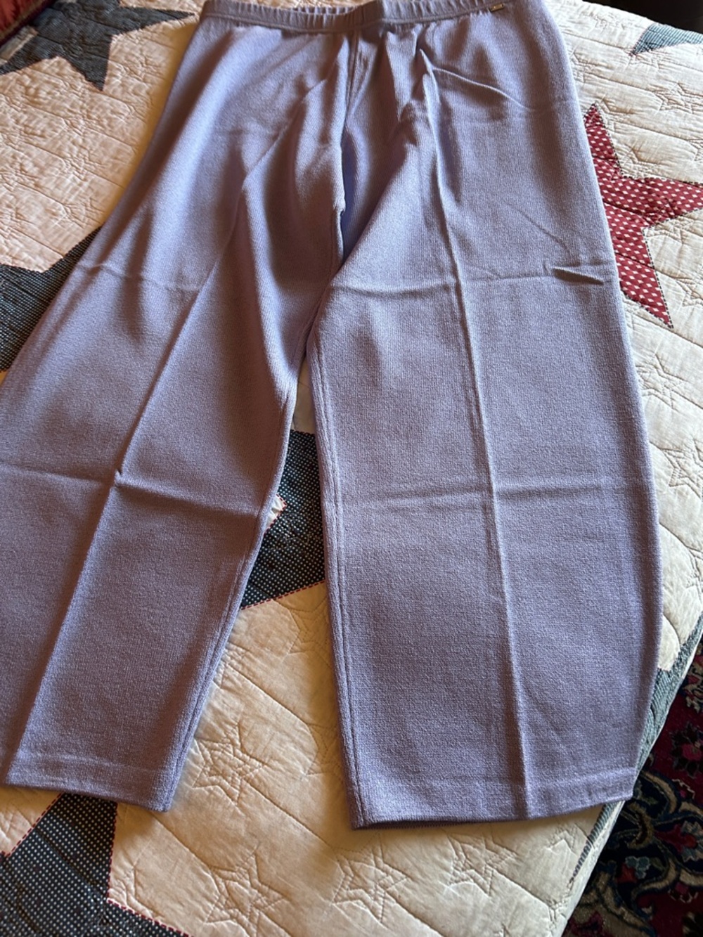 St. John sport collection Wide Leg Women's Pants in Light Lavender. XL